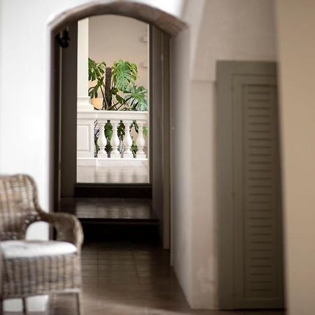 Don Alfonso Dimora D'Epoca Bed & Breakfast รากาเล ภายนอก รูปภาพ