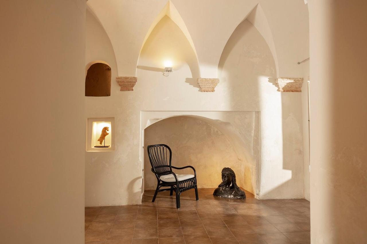 Don Alfonso Dimora D'Epoca Bed & Breakfast รากาเล ภายนอก รูปภาพ