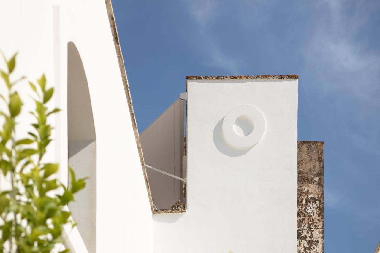 Don Alfonso Dimora D'Epoca Bed & Breakfast รากาเล ภายนอก รูปภาพ