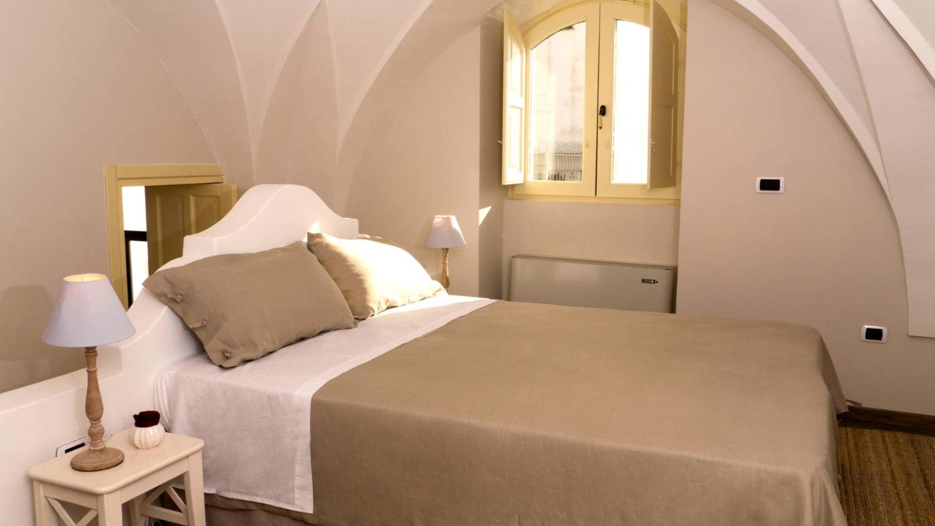 Don Alfonso Dimora D'Epoca Bed & Breakfast รากาเล ภายนอก รูปภาพ