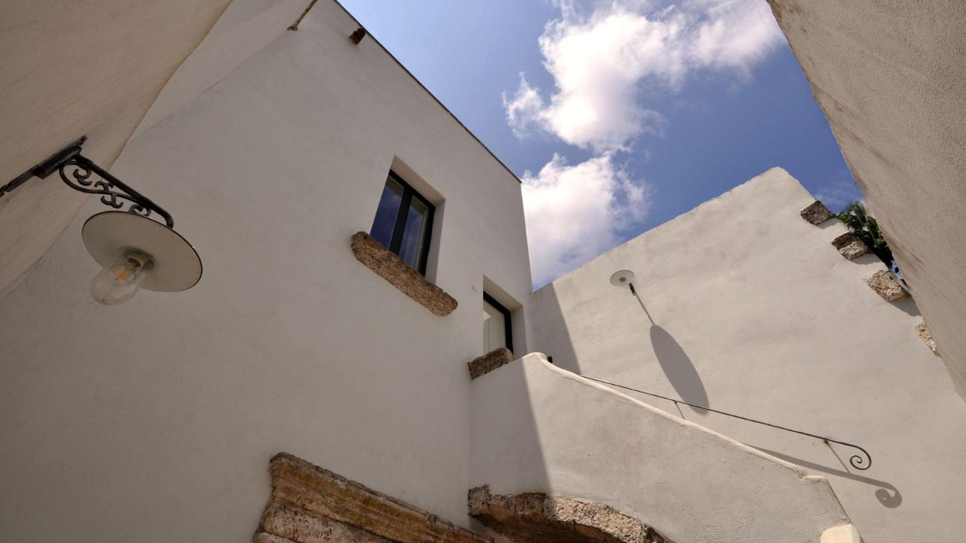 Don Alfonso Dimora D'Epoca Bed & Breakfast รากาเล ภายนอก รูปภาพ